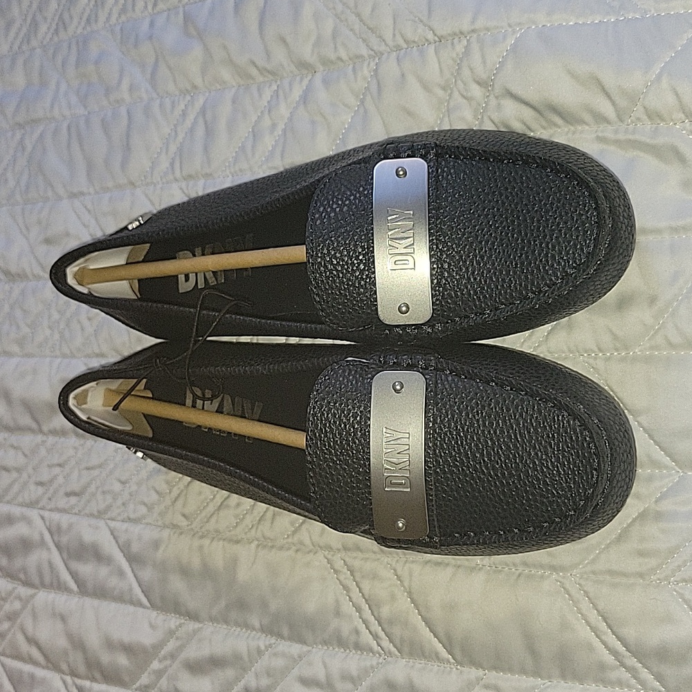 DKNY Carol 2 Moccasins - Navy Blue Size 7